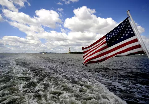 Un român a dispărut în Oceanul Atlantic. Bărbatul ar fi căzut de la bordul unui feribot în Marea Britanie