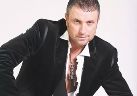 Cătălin Botezatu: "Încă nu am învăţat să cer bani pentru interviuri"