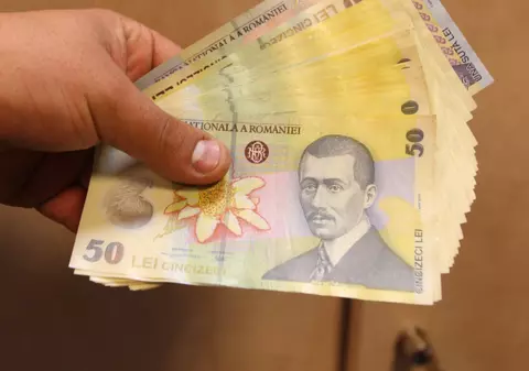 CES vrea ca pensiile sub 1.000 de lei să nu fie reduse cu 15% 