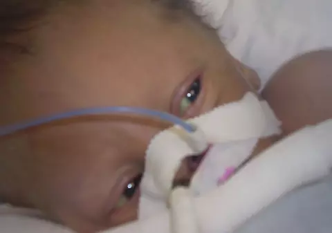 Coşmarul unui bebeluş de şase săptămâni