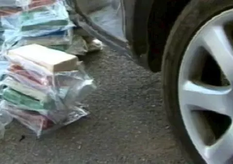 Româncă arestată în Italia, după ce a fost prinsă cu 20 kg de cocaină
