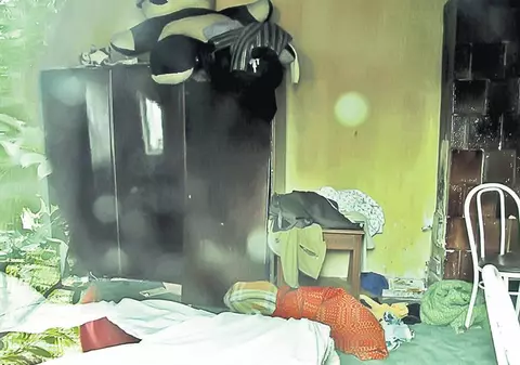 A încercat să-şi decapiteze fiul pentru "a-l scăpa de chinuri"