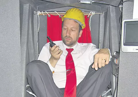 Te bagi aici şi scapi de cutremur!