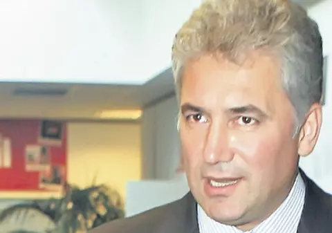 Subalternii lui Videanu şi-au tras calculatoare de zeci de milioane de euro