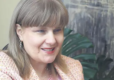 Anca Vlad rămâne cu 60 de milioane de euro 