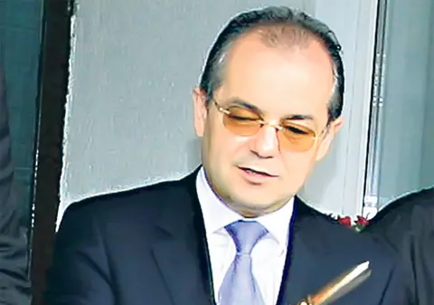 Boc, mai ai ceva de tăiat?