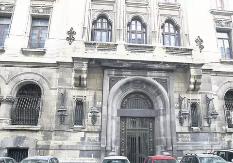 Criza ne cocoşează ca acum 80 de ani!