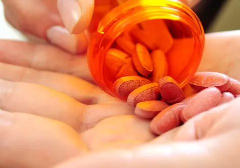 «Ajutaţi-mă să-mi pot cumpăra medicamentele»