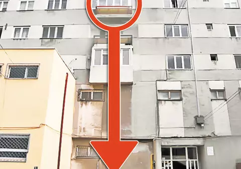 Şi-a scăpat fiica de la balcon