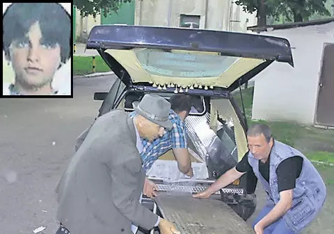 Tatăl copilei ucise de tovarăşul ei de joacă: «Să-mi dea înapoi fetiţa!»
