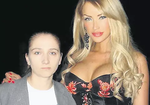 Ea e preşedinta «Fan club Bianca Drăguşanu»