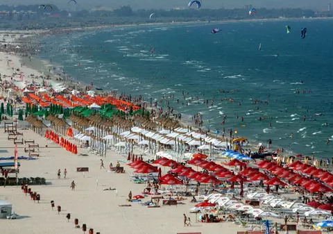 Începând cu 15 iunie va fi percepută taxa de intrare în Mamaia