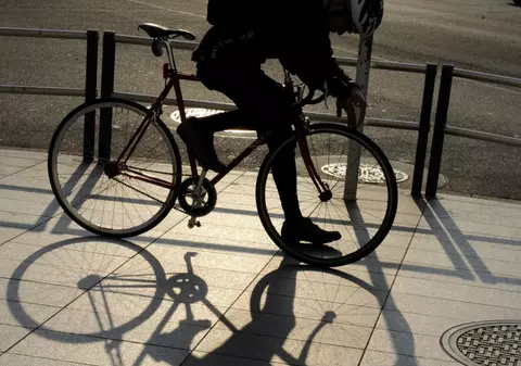 Biciclist român, călcat de o maşină în Italia