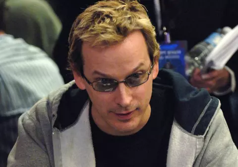 A jucat poker timp de 115 ore, încontinuu