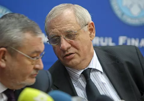 Atac din interior: deputatul PD-L Oprişcan îi consideră neperformanţi pe miniştrii Vlădescu, Şeitan şi Funeriu