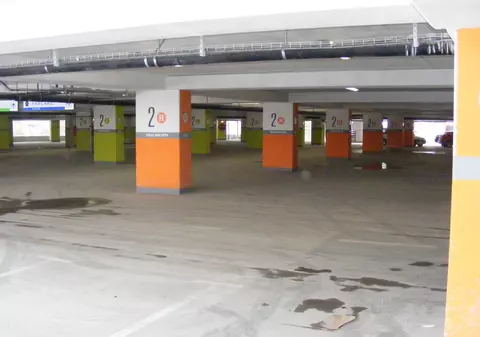 Primăria promite 7.000 de locuri de parcare în subteran în doi ani