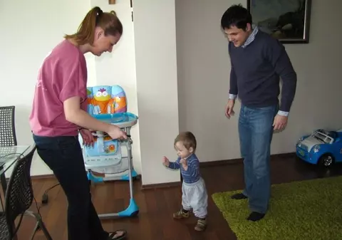 Proaspăt divorţat, Cove îi duce dorul fiului: "Cel mai mult mă doare că Bogdan nu mai locuieşte cu mine"