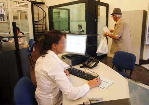 Doi hoţi au intrat în camera tezaurului unei sucursale BCR din Timişoara