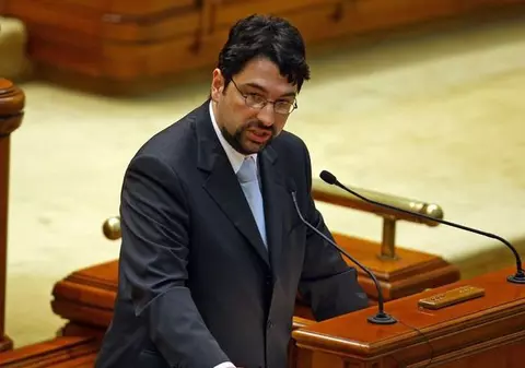 Sever Voinescu susţine remanierea imediată a Guvernului 