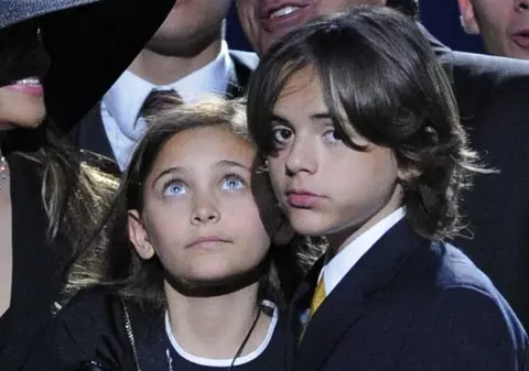 Copiii lui Michael Jackson vor merge pentru prima dată la şcoală 