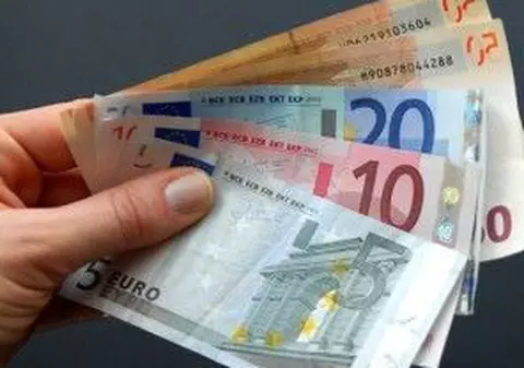 Germania şi Franţa ar putea să creeze moneda "Euro 2"