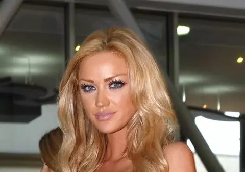 Bianca Drăguşanu era o pacoste în liceu: "Am bătut 12 fete într-o singură zi şi am rămas corigentă în fiecare an"