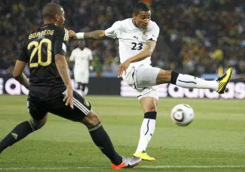 Fraţii Boateng s-au calificat la braţ în optimile CM: au dat-o la pace!