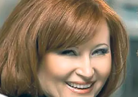 Soţiile preşedinţilor României şi Republicii Moldova, Traian Băsescu şi Mihai Ghimpu, se aseamănă ca două picături de apă - Maria, eşti soră cu Dina?