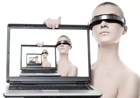 S-au sinucis cu ajutorul laptopului