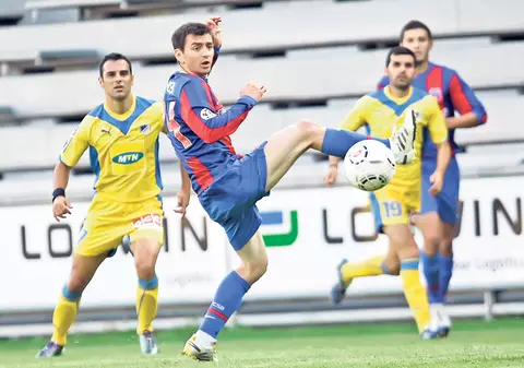Steaua a câştigat primul amical al sezonului, scor 2-0,cu ciprioţii de la APOEL Nicosia