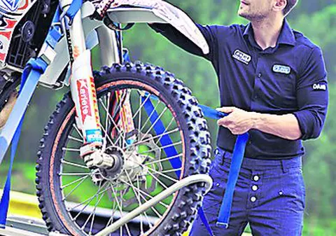 Dani Oţil, «pe cai mari» la Sibiu