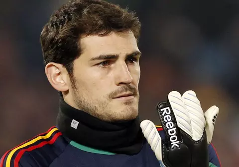 Iker Casillas şi-a anunţat  retragerea din activitate