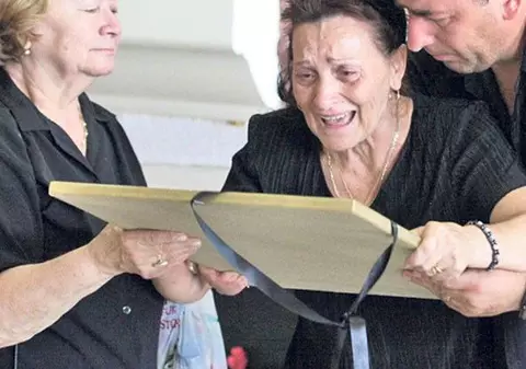 Mama Mădălinei Manole a murit. Înmormântarea va avea loc marți în Ploiești