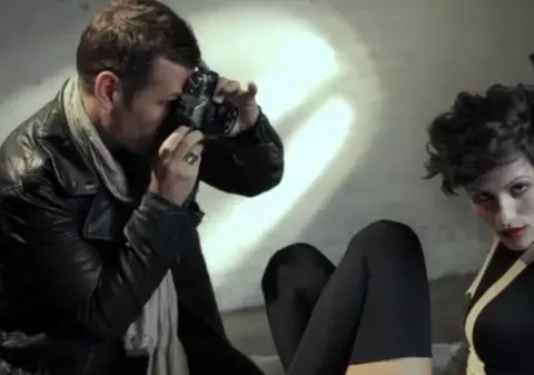 Video | Dj Kaskade a lansat “Fire in Your New Shoes” 