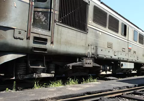 O locomotivă a luat foc în Vâlcea 