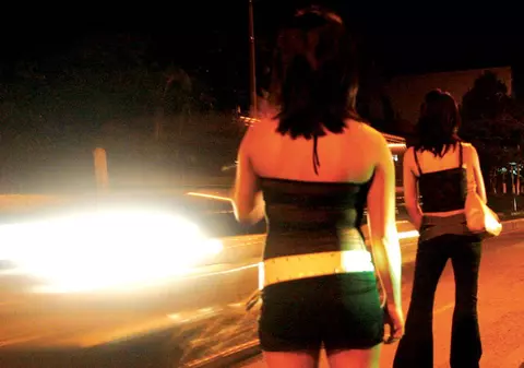 Ziua cerșesc, noaptea se prostituează. Românii care conduc o organizație criminală în Norvegia au înfuriat oamenii