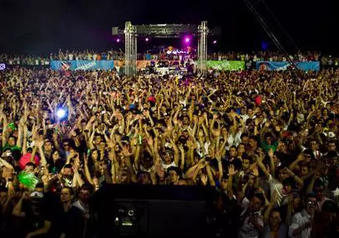 Liviu Hodor: "Mă simt împlinit, am mixat pentru 75.000 de oameni!"