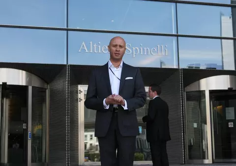 O zi din viaţa eurodeputatului Sebastian Bodu