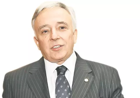 Isărescu, nici măcar tu nu ai încredere în leu? Guvernatorul BNR îşi ţine economiile în valută