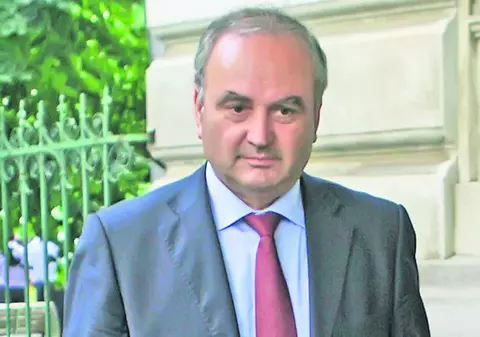 Fostul director al Electrica a fost şantajat cu escapadele amoroase