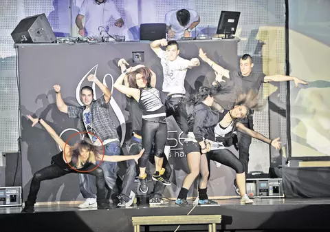 Irina Lalciu, fostă campioană naţională a României la gimnastică ritmică, a dat-o pe dans