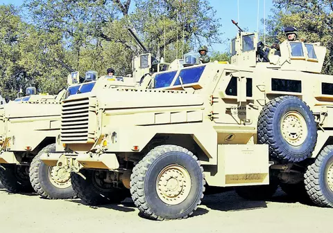 Transportoare blindate vor fi produse în Bucureşti. Guvernul a semnat azi înțelegerea cu o firmă americană