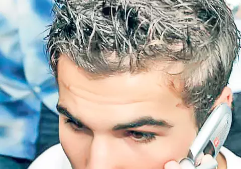 Adi Mutu, reclamat de clienţii unui hotel