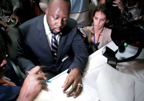 Wyclef Jean şi-a depus candidatura la preşedinţia statului Haiti