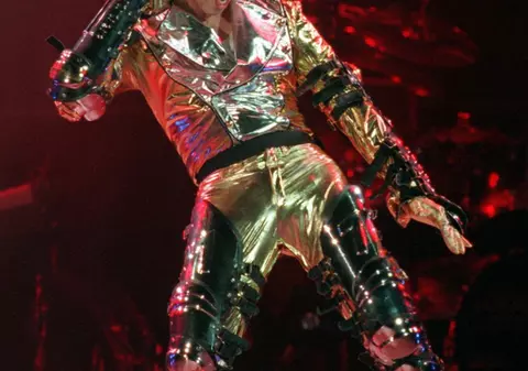 Casa în care a murit Michael Jackson, păzită să nu fie vandalizată