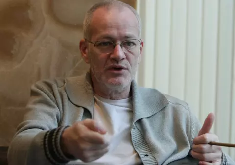 Alexandru Sassu, fostul şef TVR, dat în judecată de fiica sa