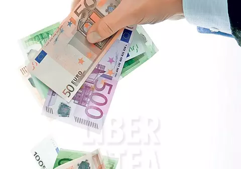 Peste un milion de lei a dispărut din conturile bancare ale unor braşoveni