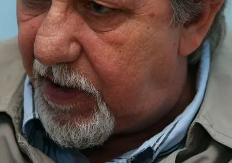 Sebastian Papaiani: "Începi să mori înainte de a fi înmormântat. Mă domină o stare de plictis, de sictir"