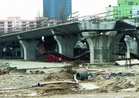 Circulaţia pe sub arterele pasajului Basarab, reluată din 15 septembrie
