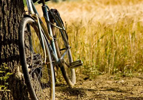 Record! Un român a străbătut 1000 km pe bicicletă în 45 de ore şi 35 de minute 